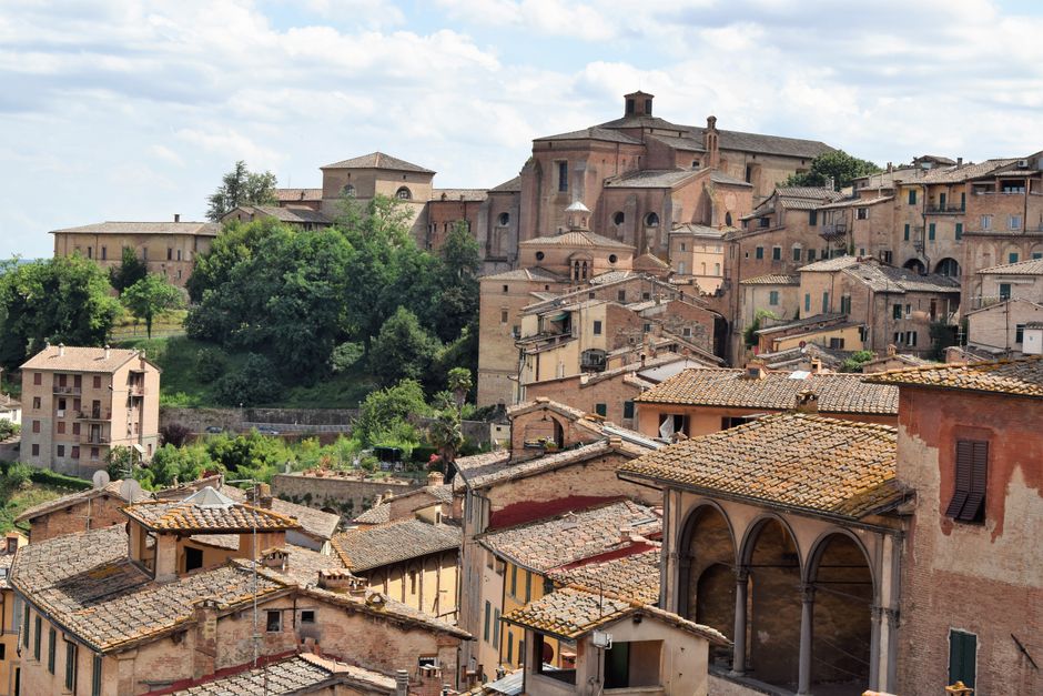 A Day in Siena: Piazza del Campo and Beyond