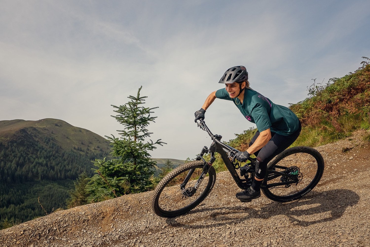 How to Dress for a Bike Trip When the Forecast Keeps Changing