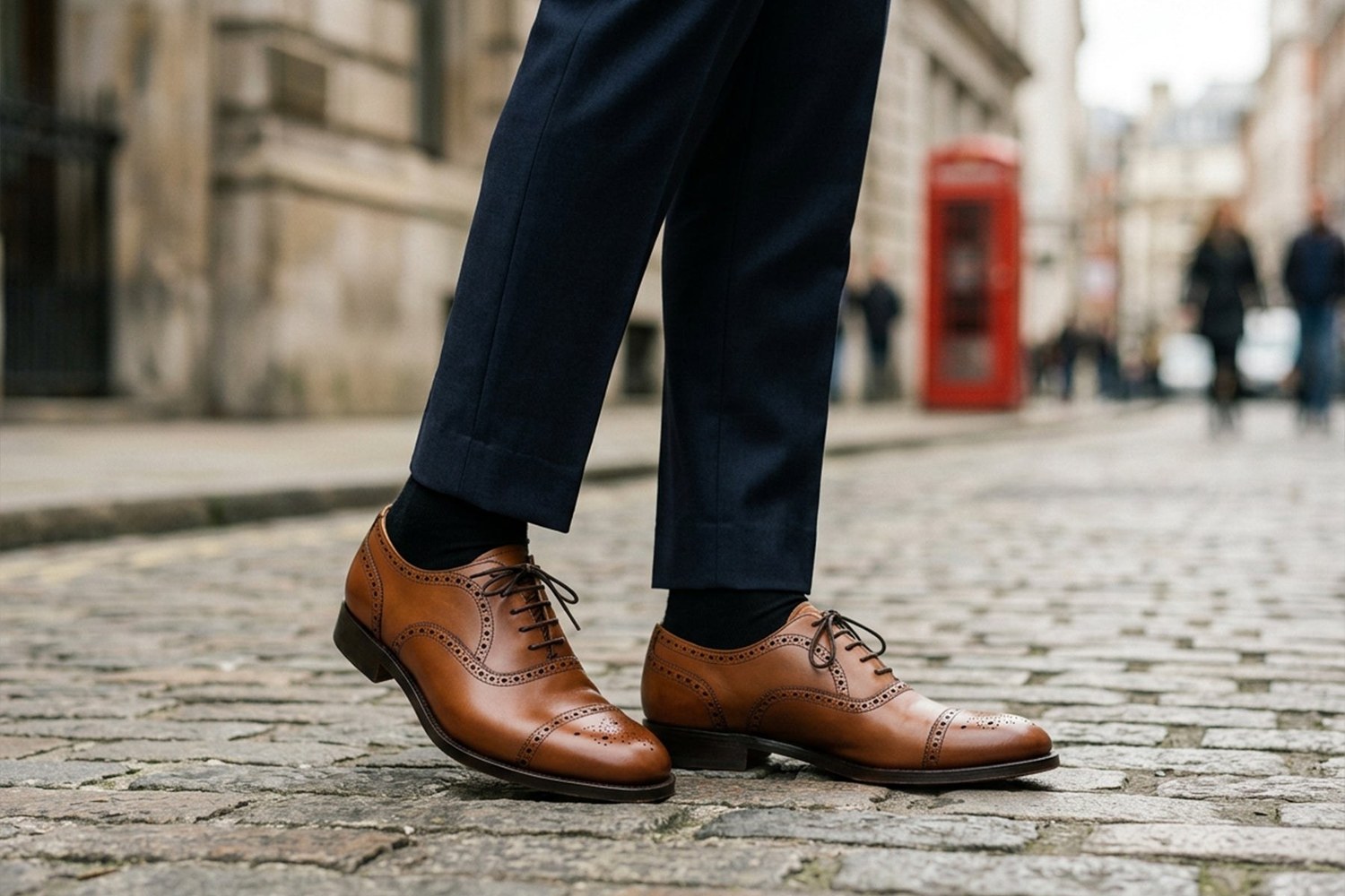The Smart City Shoes That Make One-Bag Travel Easier