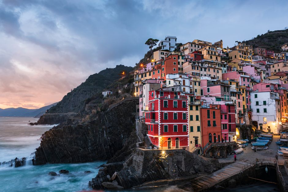 Exploring the Cinque Terre Hiking Trails in Spring